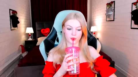 Grace Glamour online show from February 12, 2025, 5:37 am