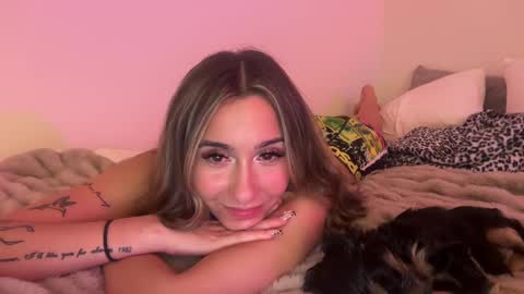graceyrose online show from October 4, 2025, 10:13 am
