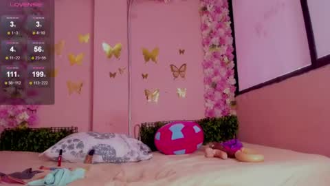 Mi Name is violeta  online show from July 18, 2026, 12:53 pm
