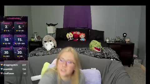 Snapshot of graniteaura chatting on June 19, 2026, 12:59 am graniteaura online show from June 19, 2026, 12:59 am