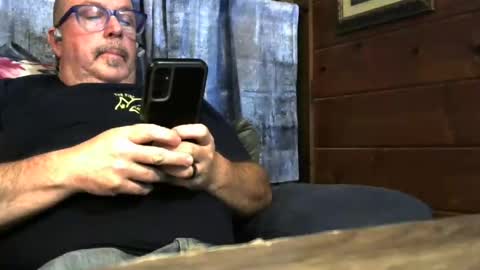 granitebuckeye1969 online show from October 18, 2025, 12:02 am