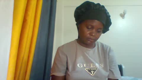 grannylover_ online show from February 25, 2025, 2:36 am