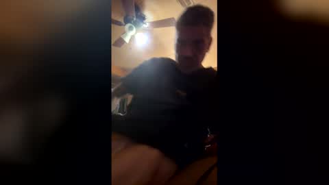 Snapshot of gray771224 chatting on January 14, 2026, 1:00 am gray771224 online show from January 14, 2026, 1:00 am