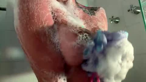 grayce blossoms24 online show from October 20, 2025, 9:48 pm