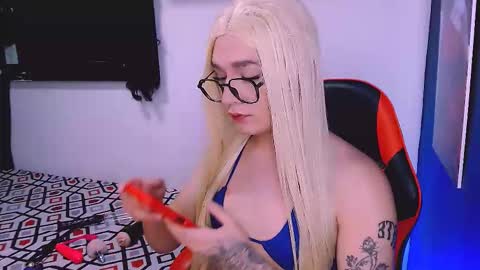 Snapshot of grecia_9inchs chatting on October 19, 2025, 8:20 pm grecia_9inchs online show from October 19, 2025, 8:20 pm