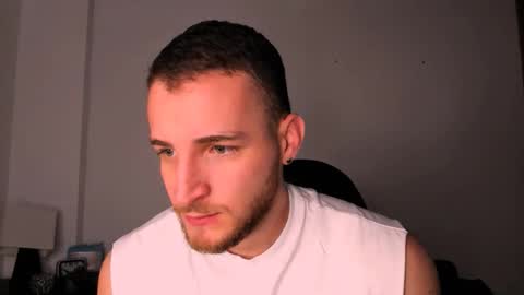 Snapshot of greeneyes_col chatting on October 4, 2025, 2:37 pm Juan online show from October 4, 2025, 2:37 pm