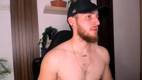 Snapshot of greeneyes_col chatting on December 3, 2025, 12:29 am Juan online show from December 3, 2025, 12:29 am