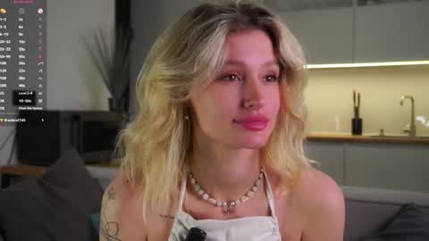 Kelly online show from April 16, 2026, 2:07 pm