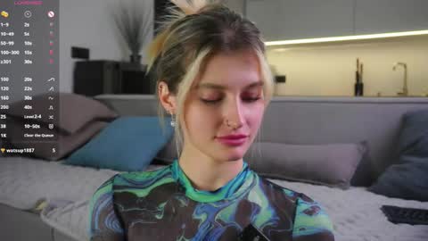 Kelly online show from April 26, 2026, 2:15 pm