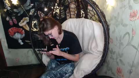 Snapshot of greenwitch9 chatting on September 23, 2025, 11:24 am Lina online show from September 23, 2025, 11:24 am