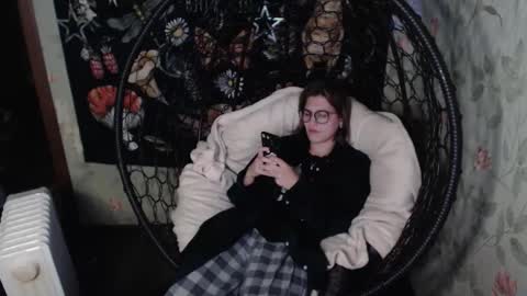 Snapshot of greenwitch9 chatting on October 8, 2025, 2:36 pm Lina online show from October 8, 2025, 2:36 pm