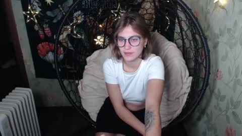 Snapshot of greenwitch9 chatting on October 13, 2025, 4:45 am Lina online show from October 13, 2025, 4:45 am