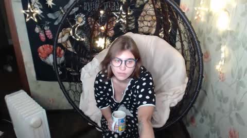 Snapshot of greenwitch9 chatting on October 20, 2025, 8:59 am Lina online show from October 20, 2025, 8:59 am