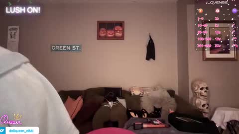 SexQueen Nikki online show from January 10, 2026, 4:36 am