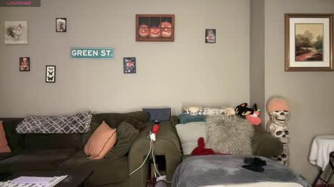 SexQueen Nikki online show from April 19, 2026, 3:28 am