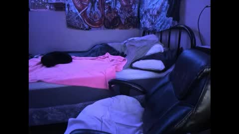 Hoezers online show from March 29, 2026, 6:24 am