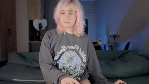 Greg-independent model online show from March 4, 2026, 5:24 am