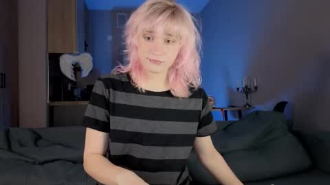 Greg-independent model online show from March 8, 2026, 9:40 pm