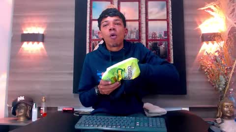 GregorySforza online show from December 2, 2025, 7:09 pm