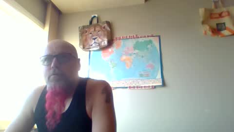 Snapshot of gregrev chatting on May 12, 2026, 1:47 am gregrev online show from May 12, 2026, 1:47 am
