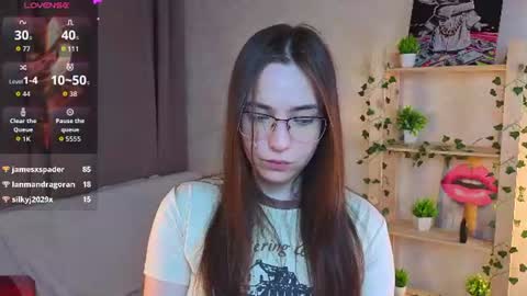 Snapshot of gretalinelle chatting on June 13, 2026, 6:28 pm Cutie Ellie online show from June 13, 2026, 6:28 pm