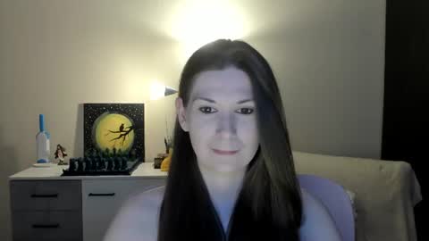 Snapshot of gretamiln chatting on July 4, 2026, 9:43 pm Greta online show from July 4, 2026, 9:43 pm