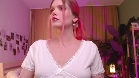 gretchen_mol online show from February 10, 2026, 7:45 am