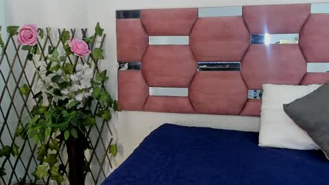 Snapshot of grettarouse chatting on May 19, 2026, 8:04 pm GRETA online show from May 19, 2026, 8:04 pm