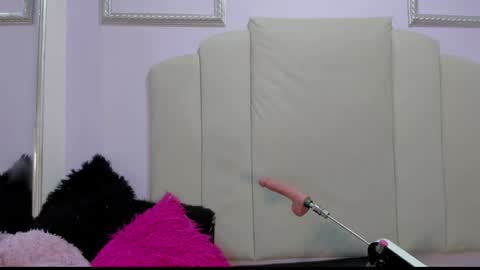 Marcela online show from April 15, 2026, 7:58 pm