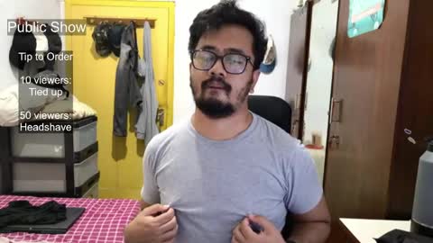 Snapshot of greybondage93 chatting on May 5, 2026, 3:42 pm Grey Hardy Slave online show from May 5, 2026, 3:42 pm