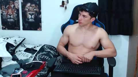 griego01 online show from March 5, 2025, 7:16 am