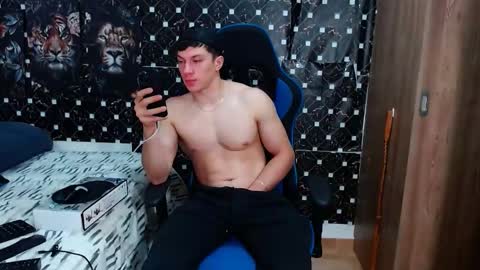 Snapshot of griego01 chatting on May 17, 2026, 1:25 am griego01 online show from May 17, 2026, 1:25 am