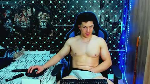 Snapshot of griego01 chatting on June 9, 2026, 4:24 am griego01 online show from June 9, 2026, 4:24 am