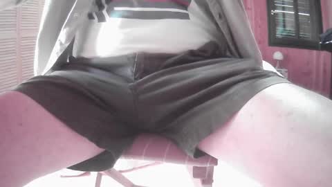 Snapshot of grimbergen123 chatting on May 31, 2026, 4:58 pm Grim online show from May 31, 2026, 4:58 pm