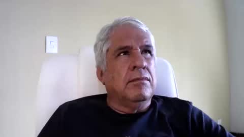 grisa01 online show from February 5, 2025, 6:48 pm