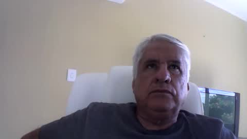 Snapshot of grisa01 chatting on May 11, 2026, 4:37 pm grisa01 online show from May 11, 2026, 4:37 pm