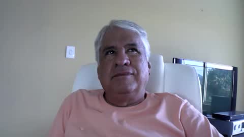 Snapshot of grisa01 chatting on May 15, 2026, 12:12 pm grisa01 online show from May 15, 2026, 12:12 pm
