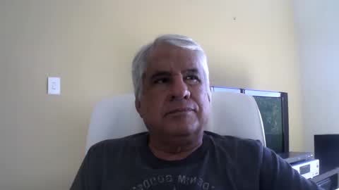 Snapshot of grisa01 chatting on May 24, 2026, 2:33 pm grisa01 online show from May 24, 2026, 2:33 pm