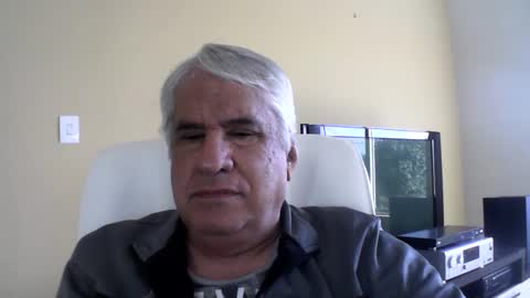 Snapshot of grisa01 chatting on June 1, 2026, 12:40 pm grisa01 online show from June 1, 2026, 12:40 pm