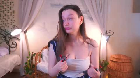 Gwen online show from February 23, 2026, 4:10 am