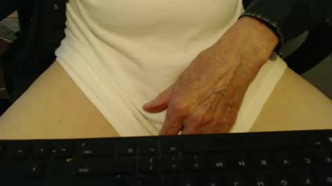 griz01 online show from December 26, 2024, 6:22 pm