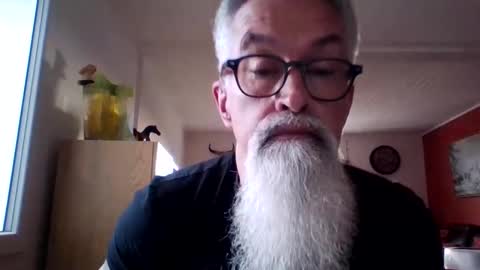Snapshot of grybear60 chatting on March 30, 2026, 7:20 am Grybear online show from March 30, 2026, 7:20 am