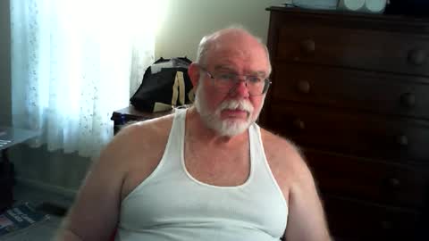 Snapshot of gtnolder60 chatting on May 11, 2026, 1:28 pm Gary online show from May 11, 2026, 1:28 pm