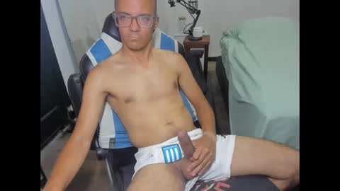 Snapshot of guachin_new chatting on January 27, 2025, 2:53 am guachin_new online show from January 27, 2025, 2:53 am