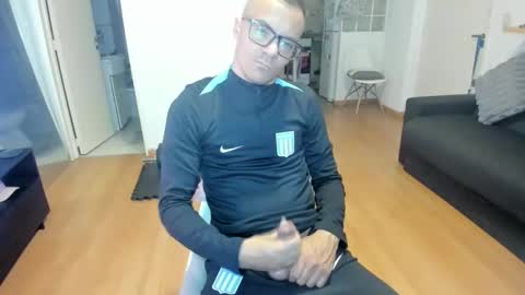 Snapshot of guachin_new chatting on April 22, 2026, 8:21 pm guachin_new online show from April 22, 2026, 8:21 pm
