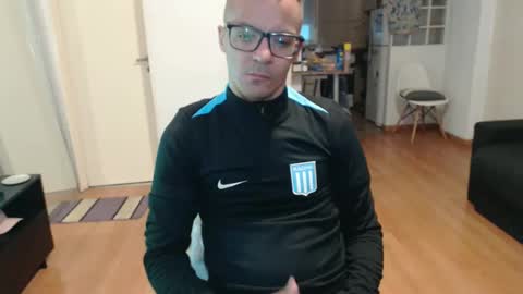 Snapshot of guachin_new chatting on April 28, 2026, 7:52 pm guachin_new online show from April 28, 2026, 7:52 pm