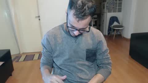 Snapshot of guachin_new chatting on June 3, 2026, 2:03 am guachin_new online show from June 3, 2026, 2:03 am
