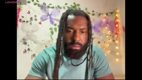 GuapoLivee online show from May 2, 2026, 1:10 am