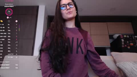 Snapshot of guccipussy1 chatting on May 27, 2026, 1:52 pm Elena online show from May 27, 2026, 1:52 pm