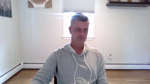 gudguy2025 online show from November 1, 2025, 4:31 pm